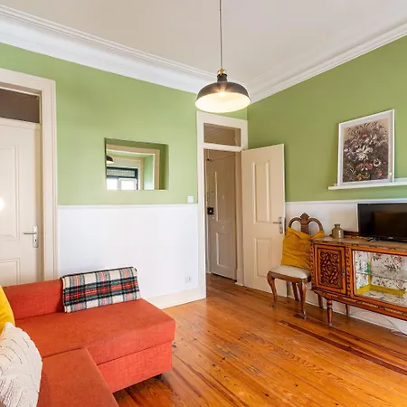 Spacious With Terrace At Graca Apartment *
